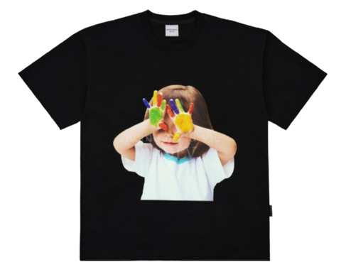 ADLV BABY FACE SHORT SLEEVE T-SHIRT BLACK COLOURFUL HANDS